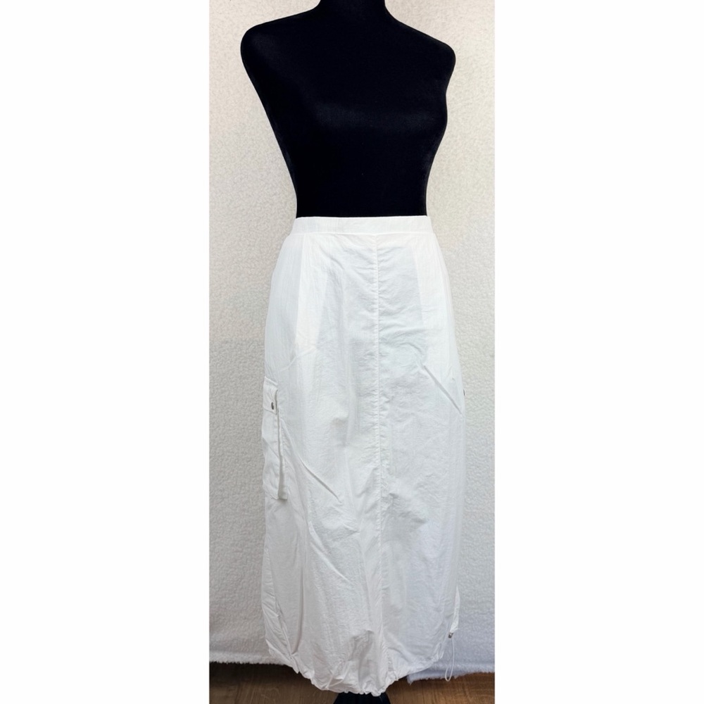 FM2050 • White Cargo Style High-Waisted Maxi Skirt with Drawstring Hem, S - Picture 13 of 14